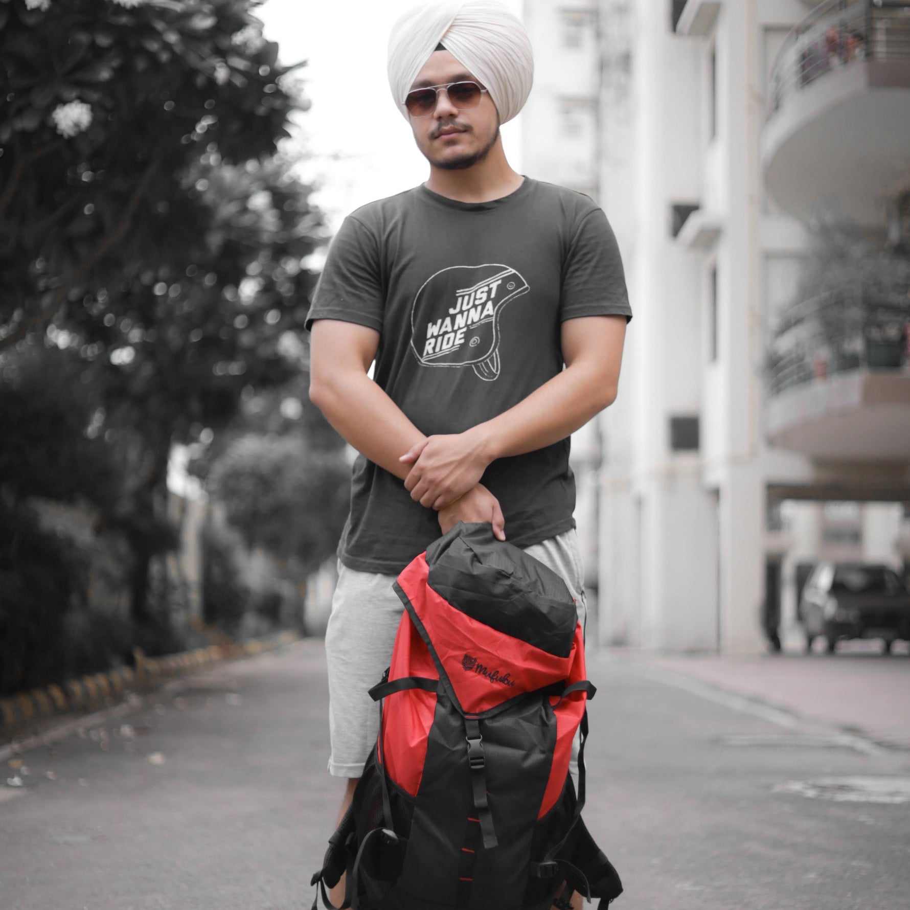 Fearless 60 LTR Rucksack - Black + Blue